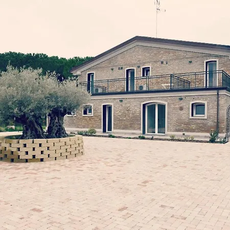 La Pineta Del Borgo 게스트하우스