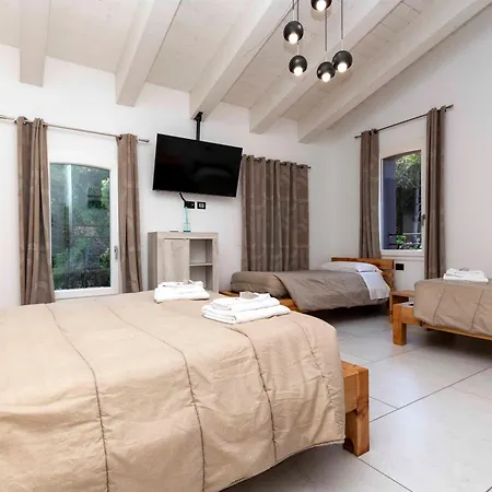 Pensión La Pineta Del Borgo