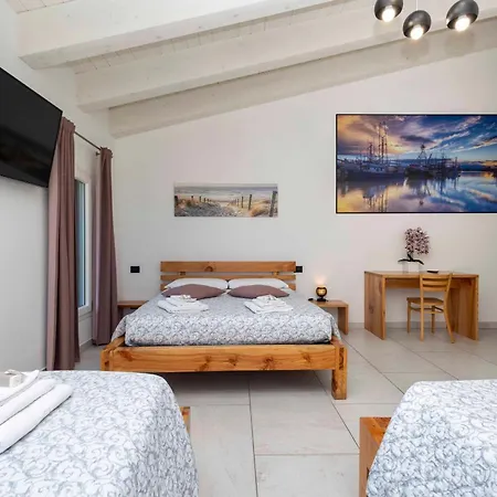 Pensión La Pineta Del Borgo Rávena