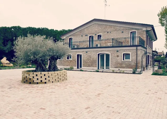 La Pineta Del Borgo Pensionat